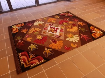 woven area rug