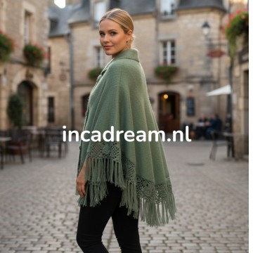 Alpaca cape 18