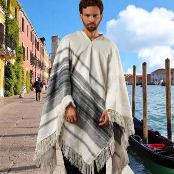 Alpaca poncho 23