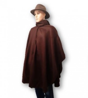 Chocolade alpaca cape 0