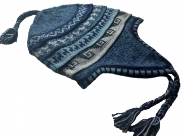 Muts met oorflappen 13