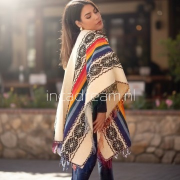 Peru poncho 12