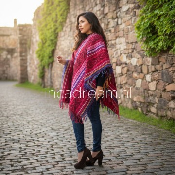Peru poncho 13