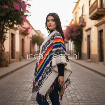 Peru poncho 25