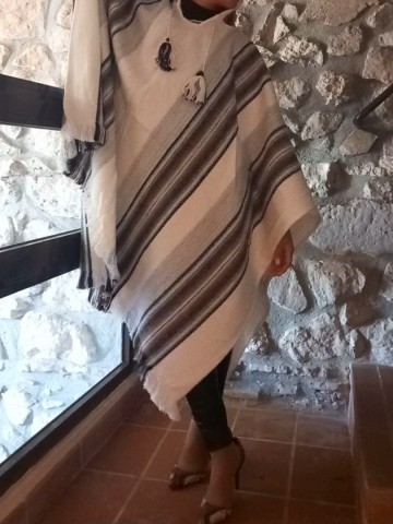 Poncho  35