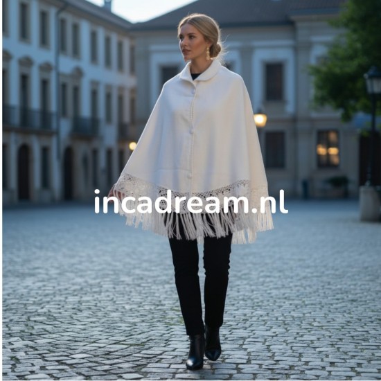 Alpaca cape 62