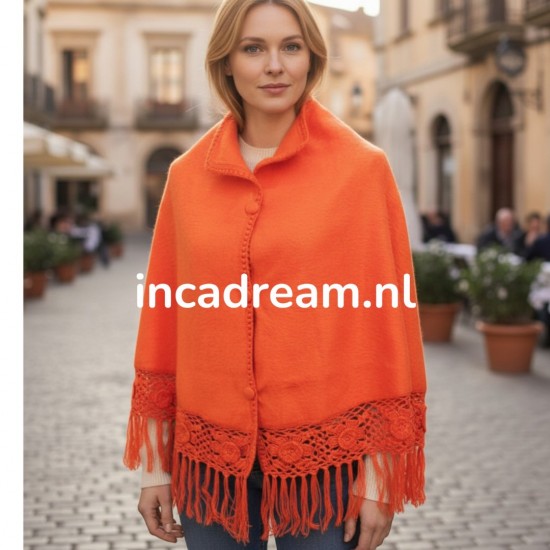 Alpaca cape 8
