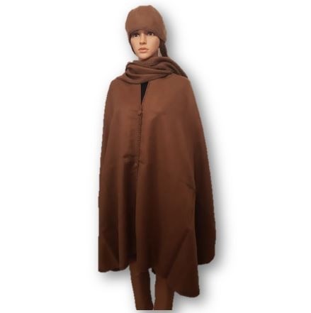 Bruin alpaca poncho