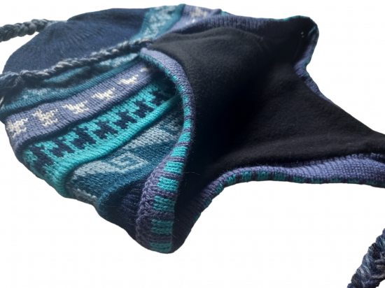 Muts met oorflappen 16