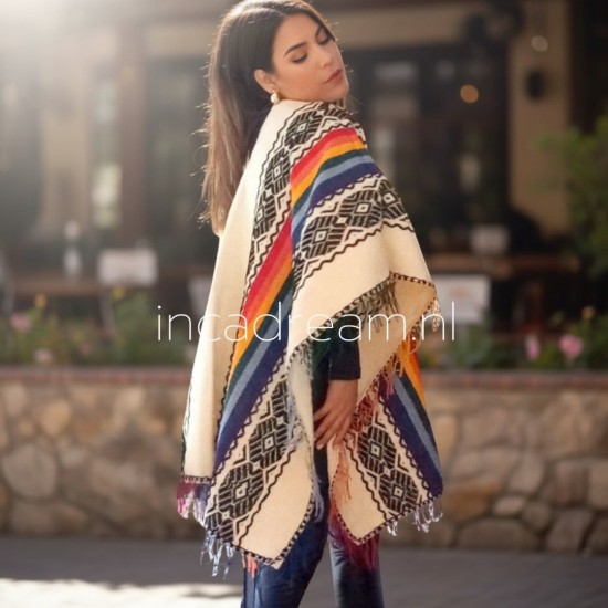 Peru poncho 12