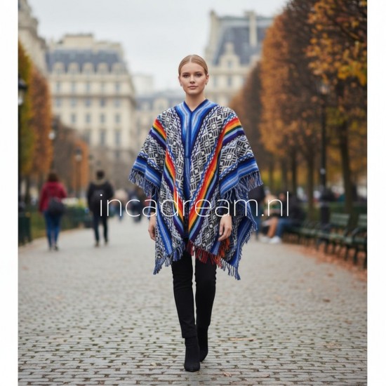 Peru poncho 3