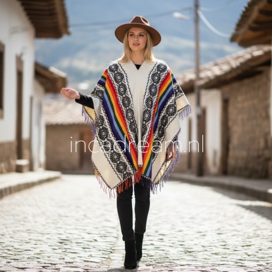 Peru poncho 5