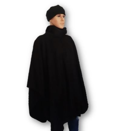 Zwarte alpaca poncho 0
