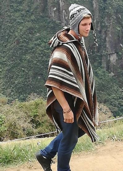 teksten waarschijnlijk Retentie Mens hooded poncho - Poncho hoodie - Koop online Peruaanse Alpacawol  kleding < Gratis verzending>