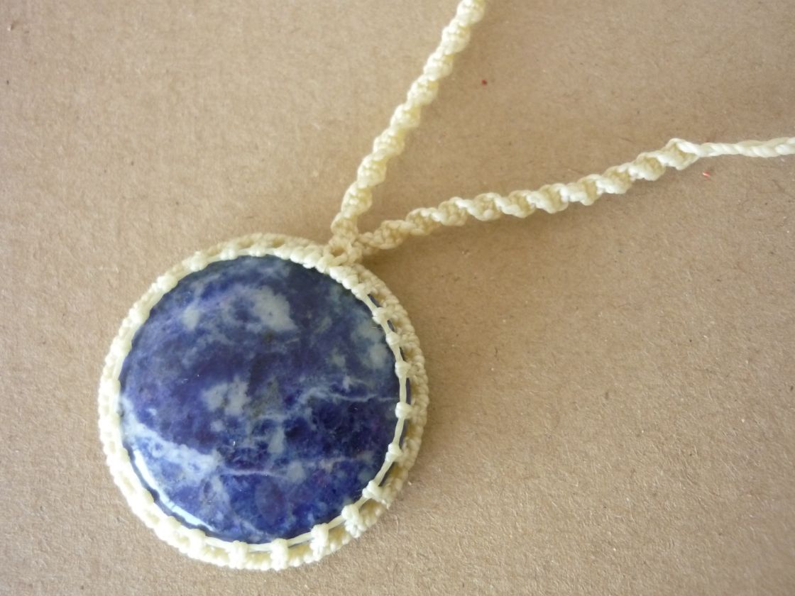macrame men sodalite hanger