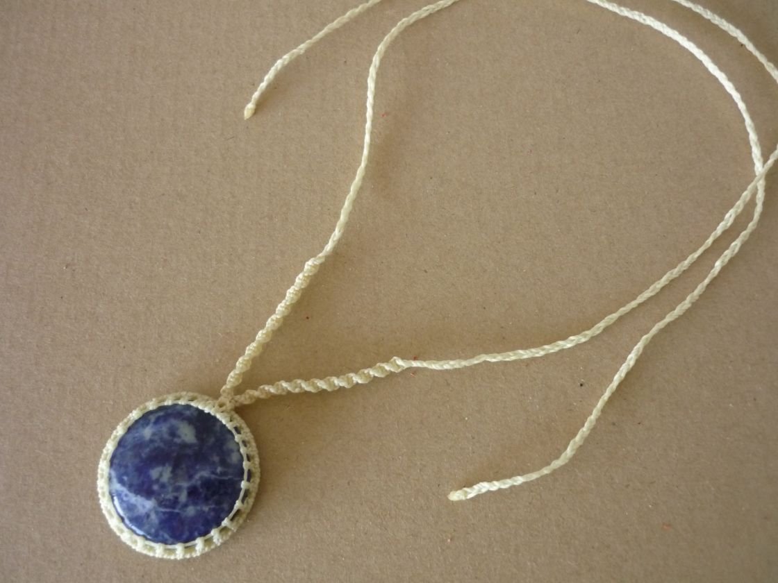 macrame men sodalite hanger