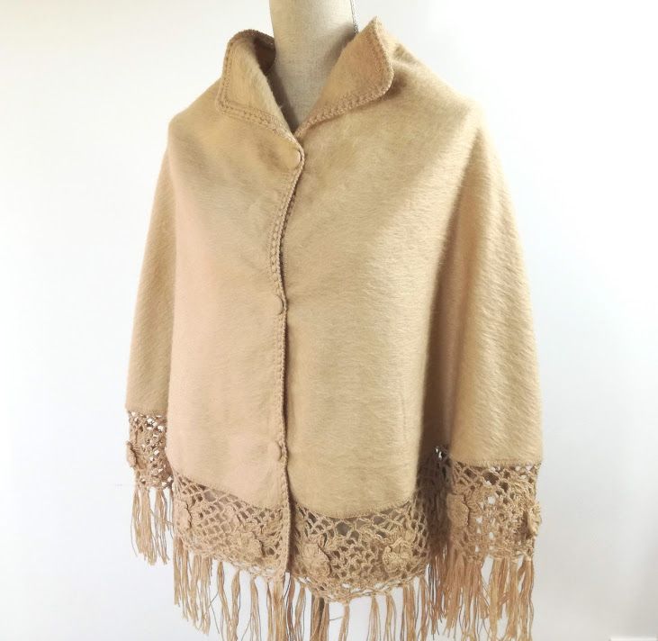 dames alpaca cape poncho beige