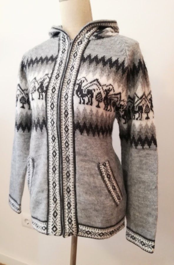 GRATIS VERZENDING alpaca wol gebreide Grijs alpacavest met twee zakken en ritssluiting en capuchon uit Peru